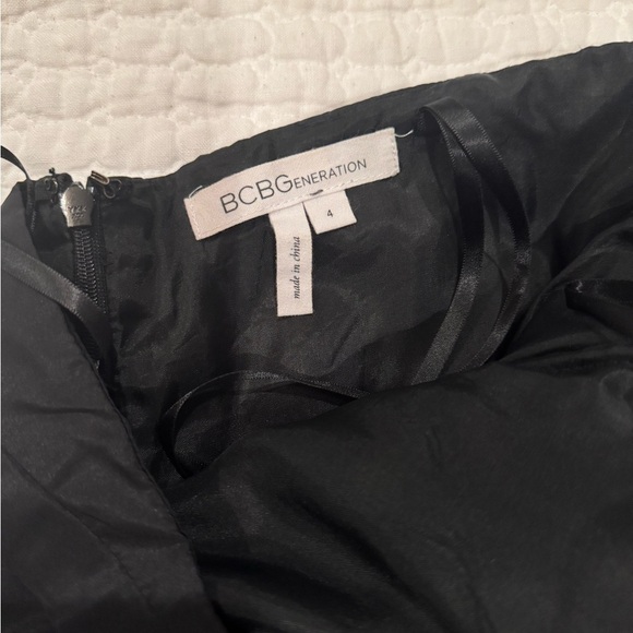 BCBGeneration Little Black Dress Strapless Taffeta Dress Size 4 Dark Romance - Picture 3 of 10